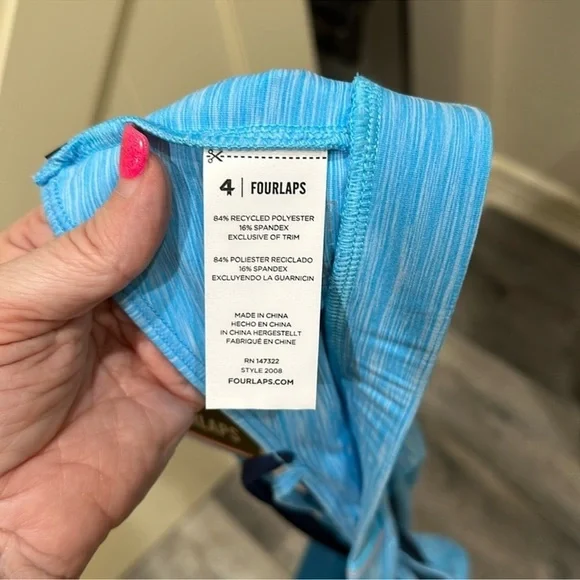 NWT Fourlaps Sports Bra. Size medium